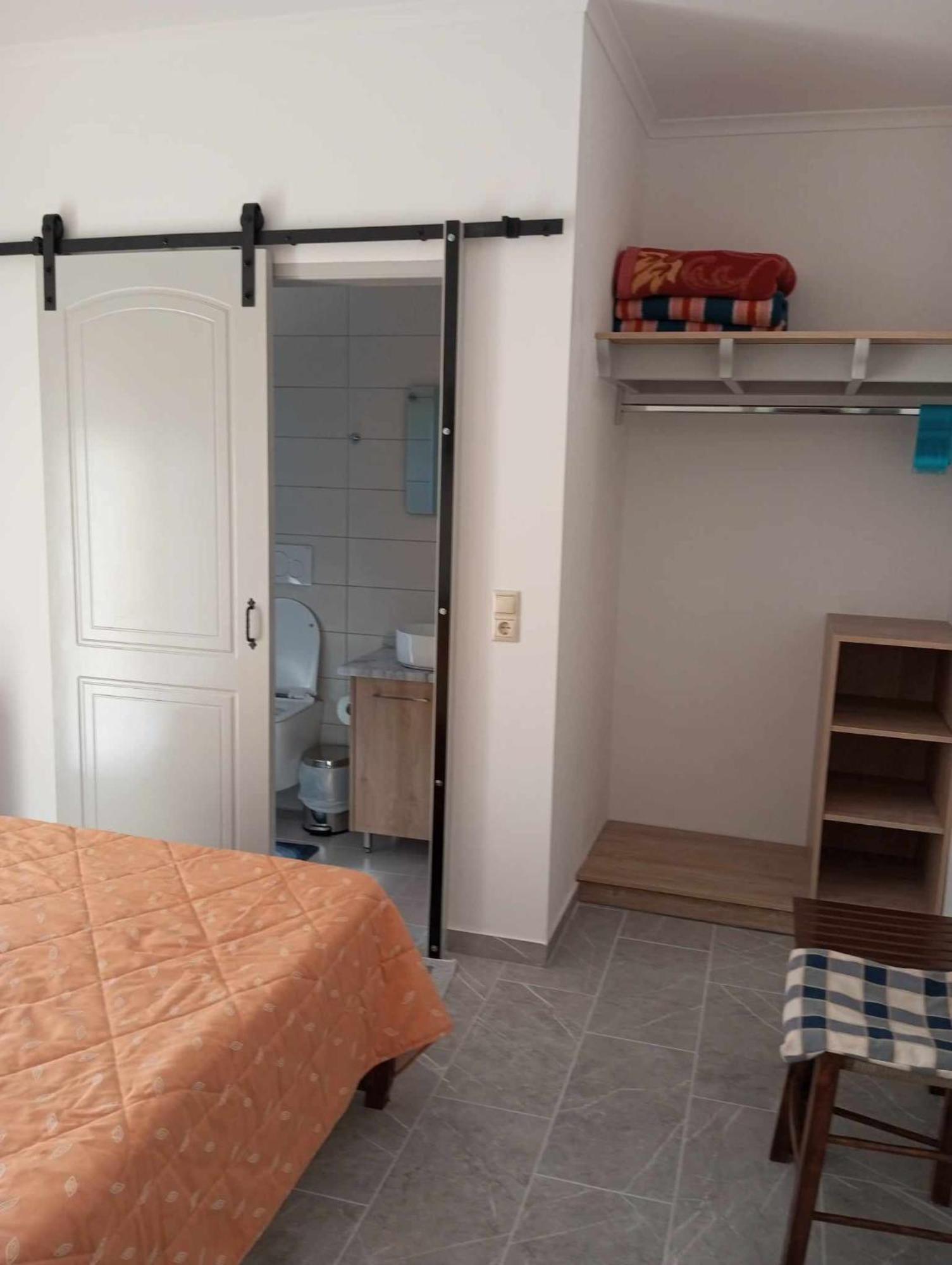 Gerekos Studios And Apartments Agios Georgios  Exteriér fotografie