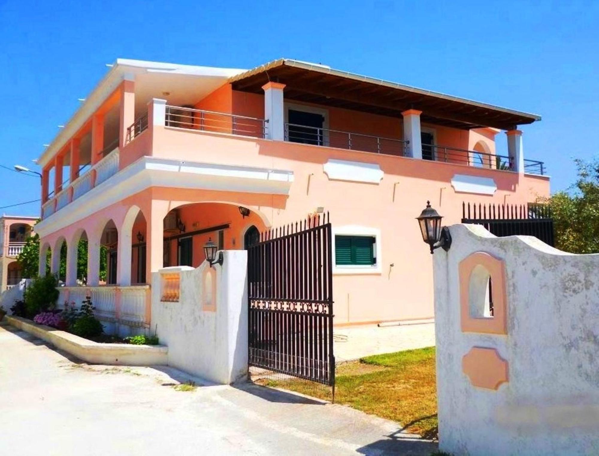 Gerekos Studios And Apartments Agios Georgios  Exteriér fotografie